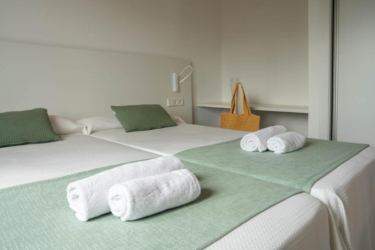 Sagitario Rymar Apartamentos Cala en Bosch Kültér fotó