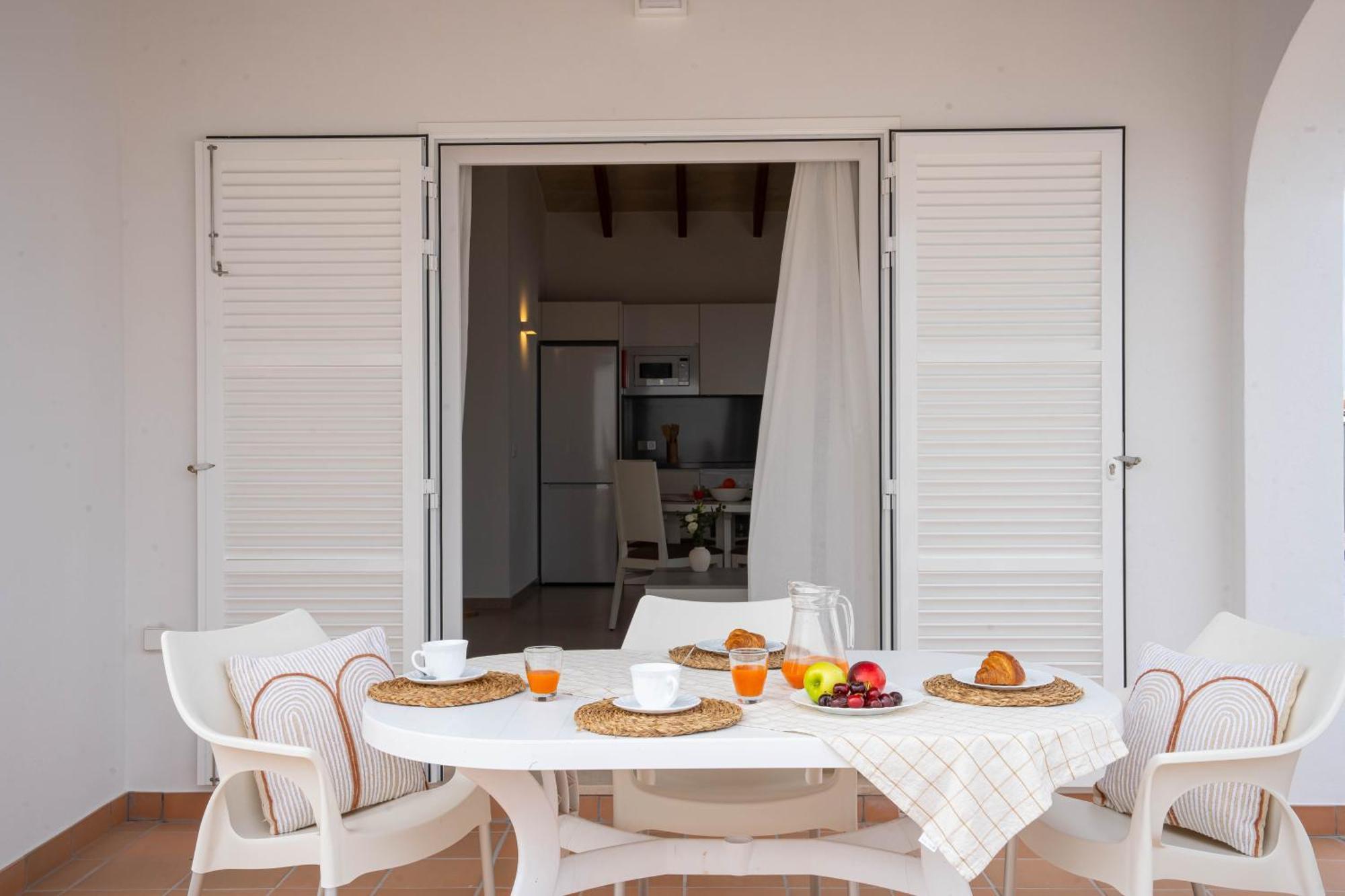 Sagitario Rymar Apartamentos Cala en Bosch Kültér fotó
